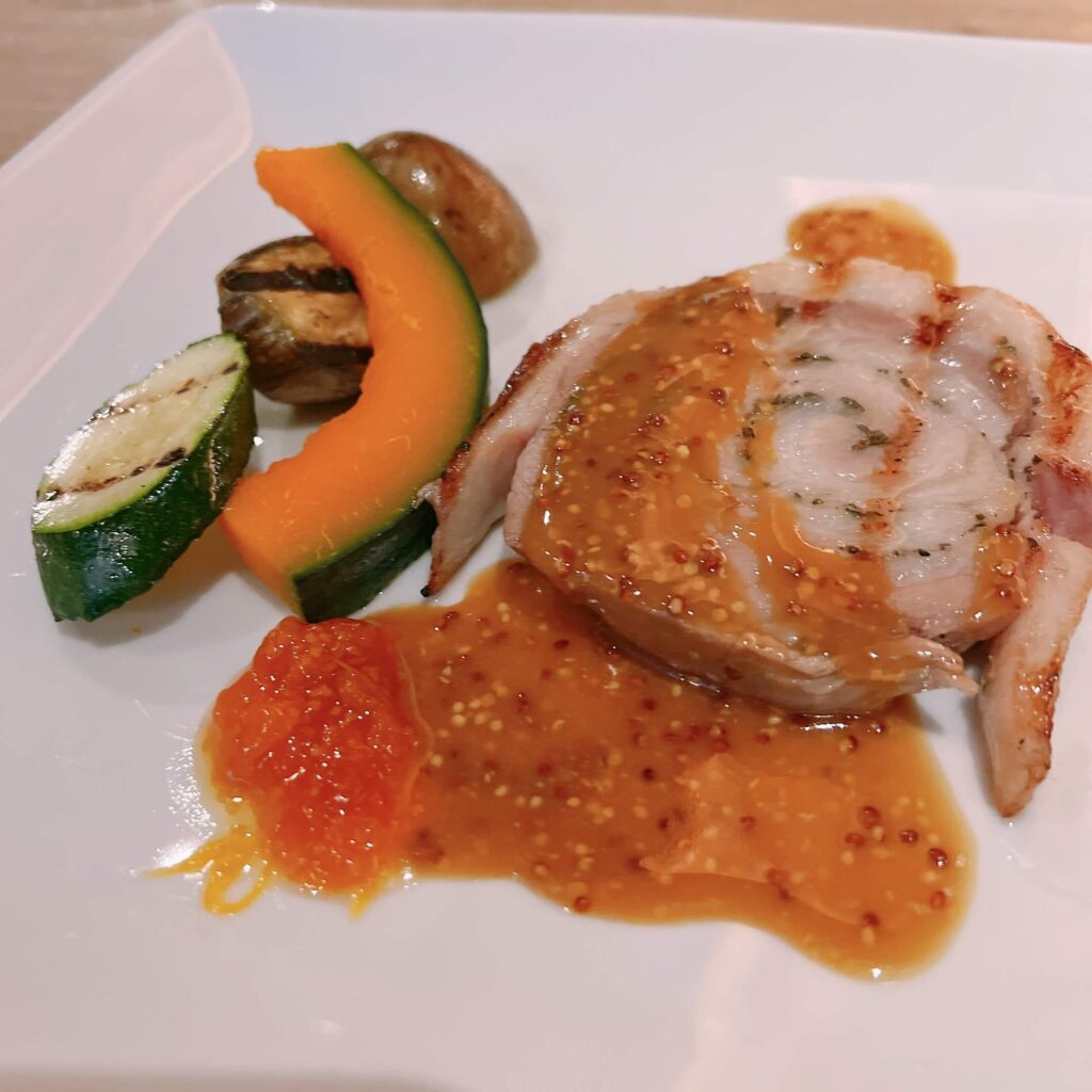Dining & Bar LAVAROCK コートヤードバイマリオット白馬