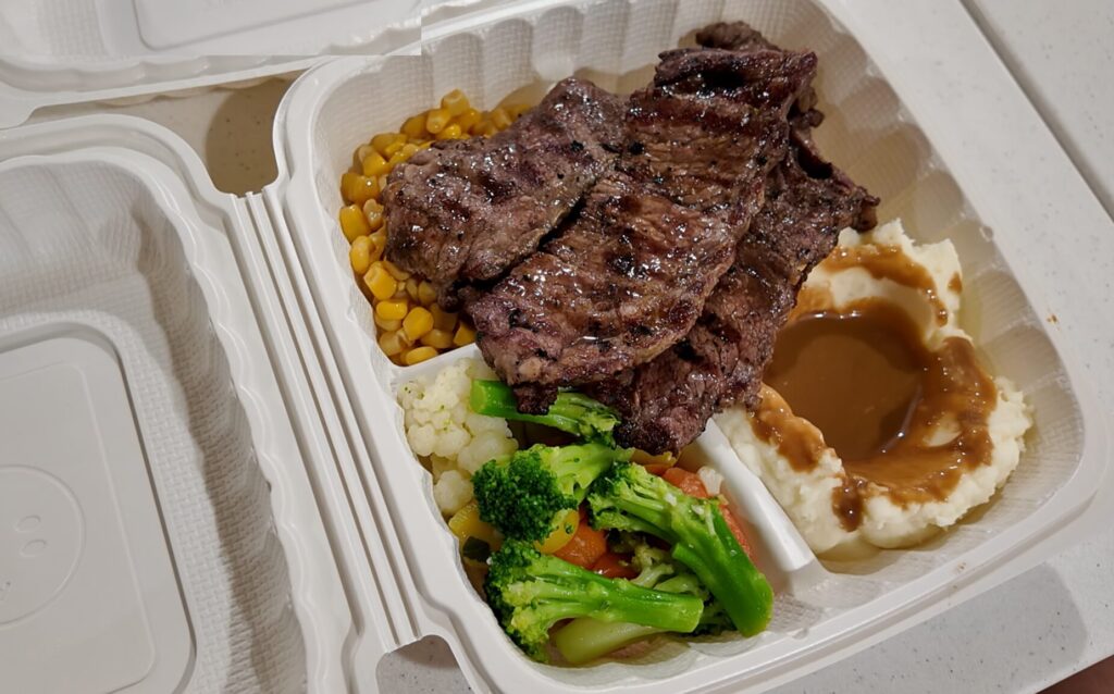 ハワイ アラモアナショッピングセンター STEAK&FISH